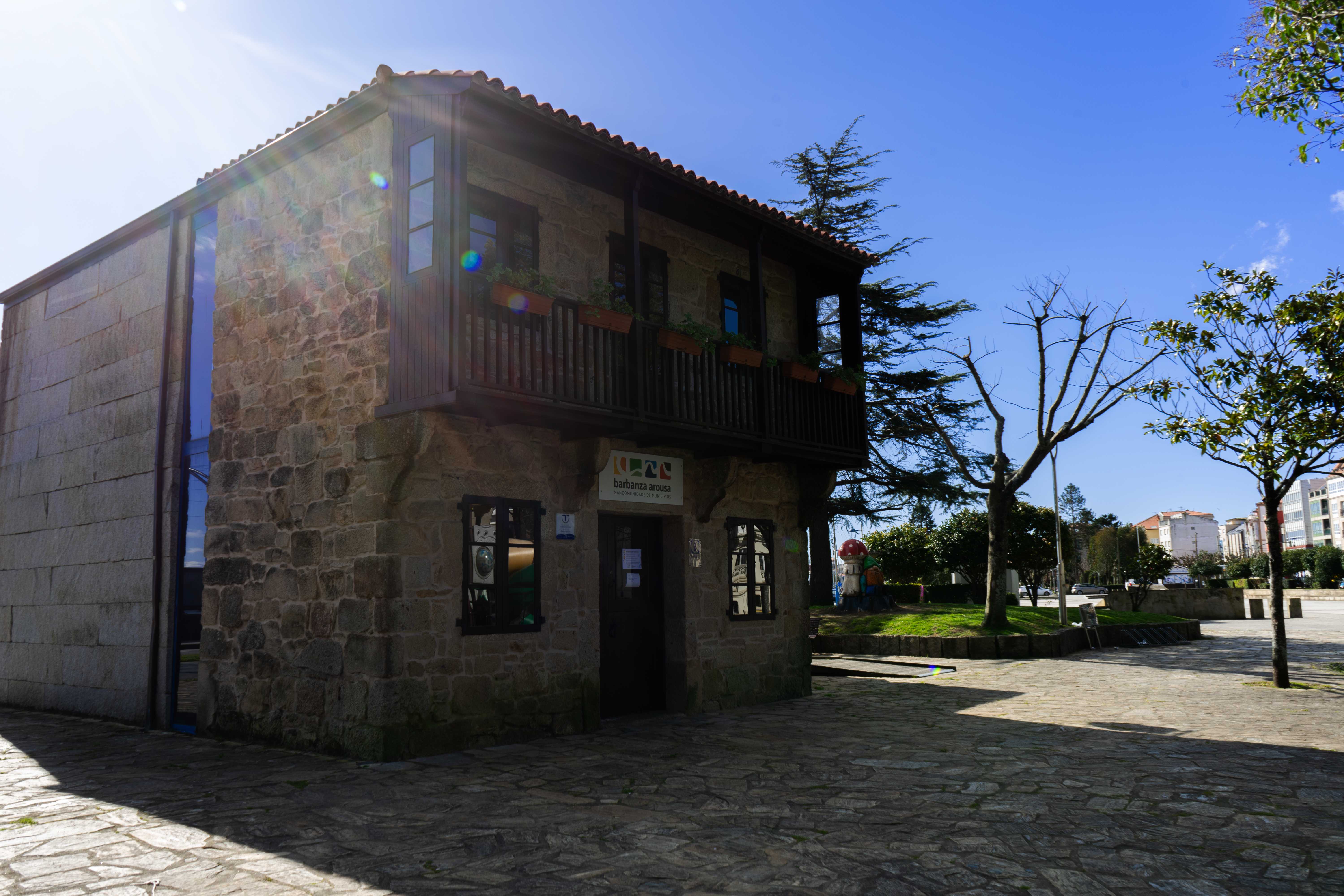 Parque do Castelo – Casa Mariñeira (oficina de turismo) Parque do Castelo – Casa Mariñeira (oficina de turismo)