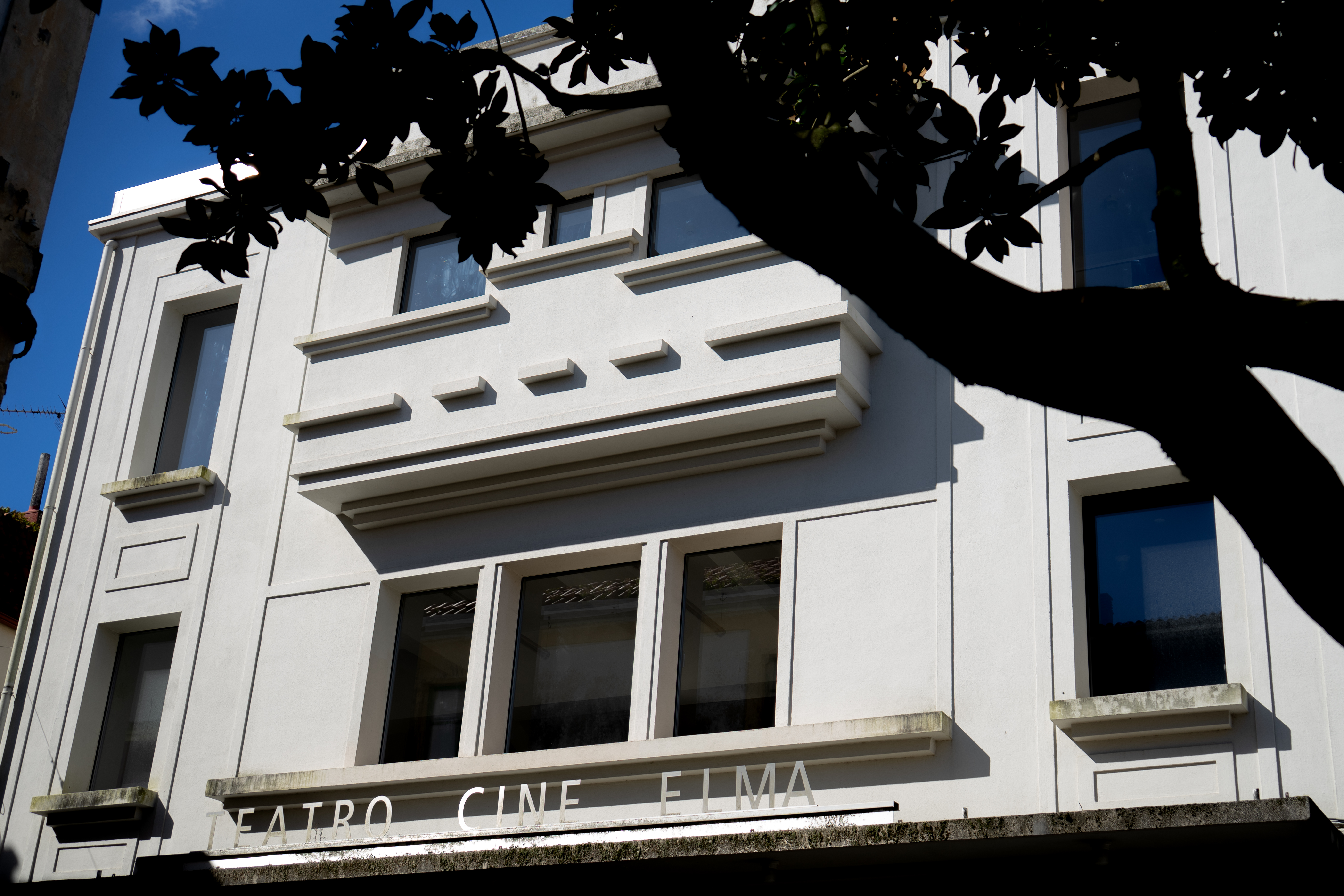 Teatro-Cine Elma Teatro-Cine Elma